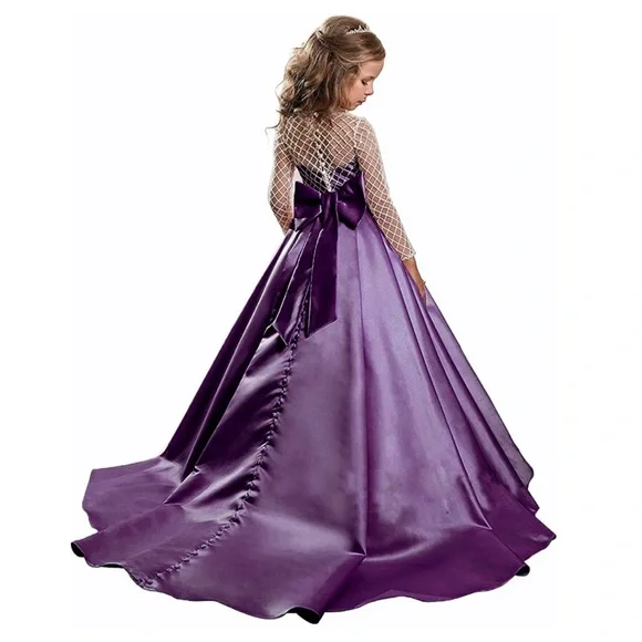 COLOR: PLUM